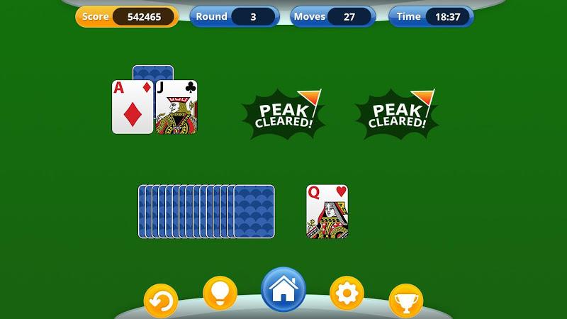 TriPeaks Solitaire Screenshot 1